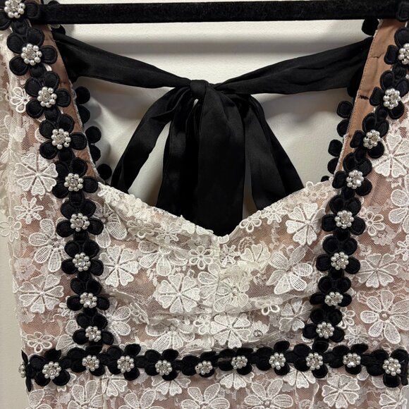 For Love & Lemons Isabel White Midi Dress Black Floral Embroidery, Designer - Picture 6 of 8